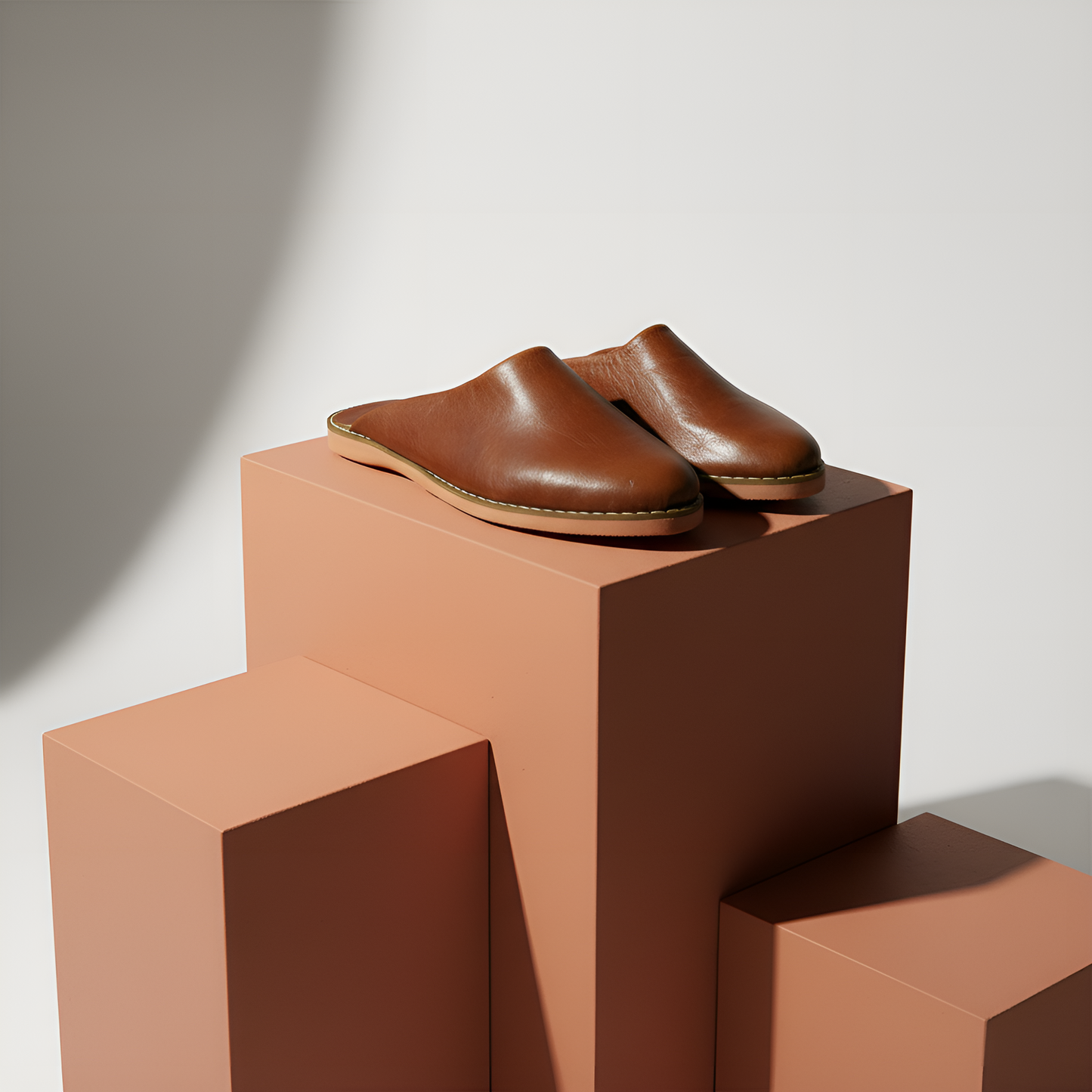 Traditional comfortable and resistant leather slippers for men - Color Light Brown