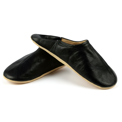 Comfortable traditional slippers in soft leather for men - Color Black