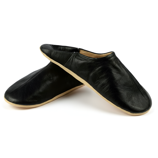 Comfortable traditional slippers in soft leather for men - Color Black