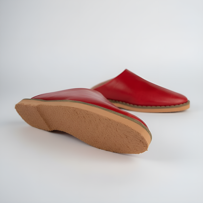 Babouche traditionnelle en cuir confortable et résistante pour femme – Coloris Rouge