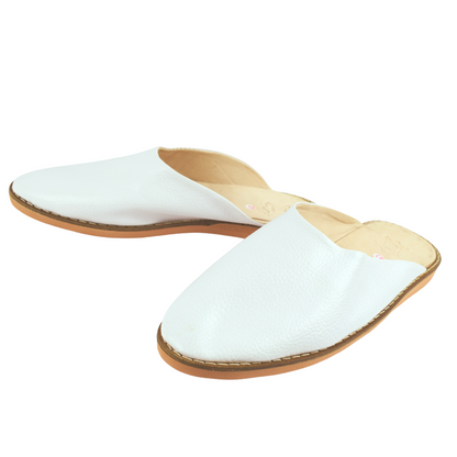 Traditional comfortable and resistant leather slipper for men - White color