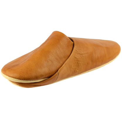 Comfortable traditional slipper in soft leather for men - Color Light Brown