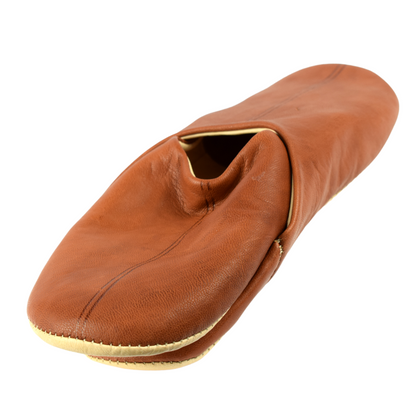 Babouche traditionnelle confortable en cuir souple pour homme – Coloris Marron Foncé